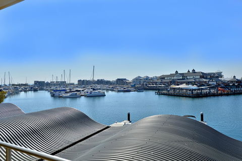 Dolphin Quay Apartments - Accommodation Mermaid Beach 13