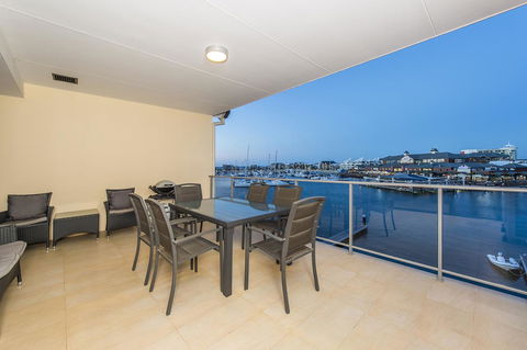 Dolphin Quay Apartments - Accommodation Mermaid Beach 21