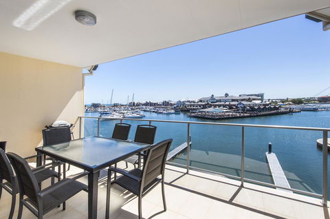 Dolphin Quay Apartments - Accommodation Mermaid Beach 36