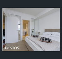 Frankly Francis - Exquisite Executive Apartment - Accommodation Mermaid Beach