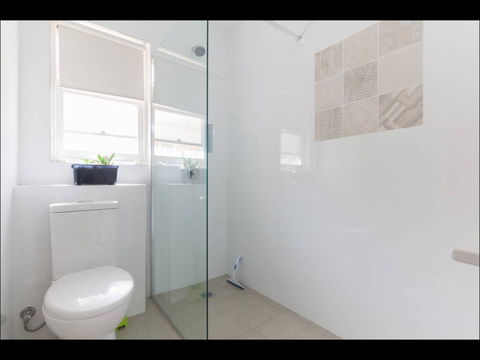 Broadway Apartments - Accommodation Mermaid Beach 38