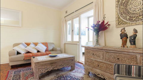 Broadway Apartments - Accommodation Mermaid Beach 14