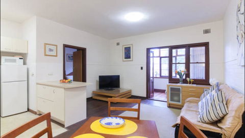 Broadway Apartments - Accommodation Mermaid Beach 8