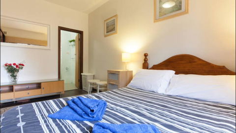 Broadway Apartments - Accommodation Mermaid Beach 7