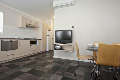 Mandalay Holiday Resort And Tourist Park - Accommodation Mermaid Beach 13