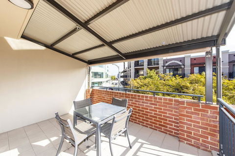 Subiaco Emporium Apartment - Accommodation Mermaid Beach 9