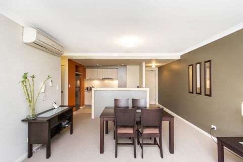 Subiaco Emporium Apartment - Accommodation Mermaid Beach 17