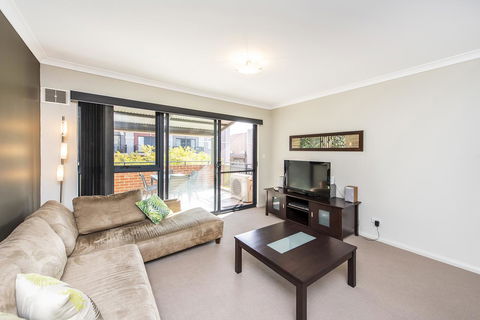 Subiaco Emporium Apartment - Accommodation Mermaid Beach 15