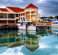 The Marina Hotel - Mindarie - Accommodation Mermaid Beach