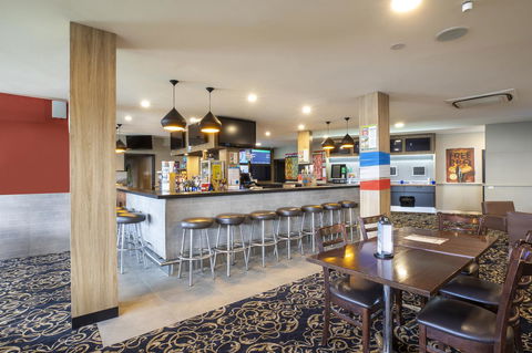 Nightcap At Carlyle Hotel - Accommodation Mermaid Beach 23