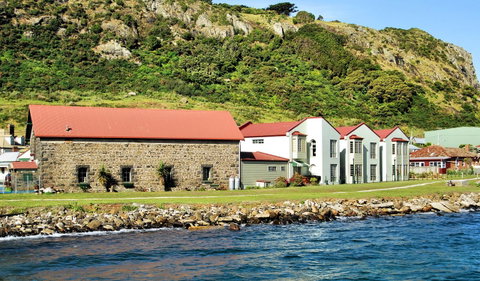 Stanley Village Waterfront Accommodation - Accommodation Mermaid Beach 12