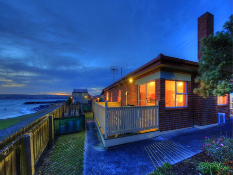 Stanley Village Waterfront Accommodation - Accommodation Mermaid Beach 16