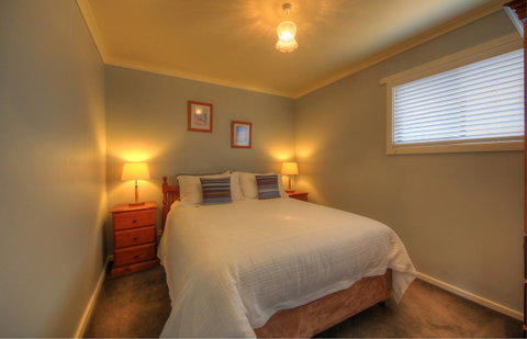 Stanley Village Waterfront Accommodation - Accommodation Mermaid Beach 21