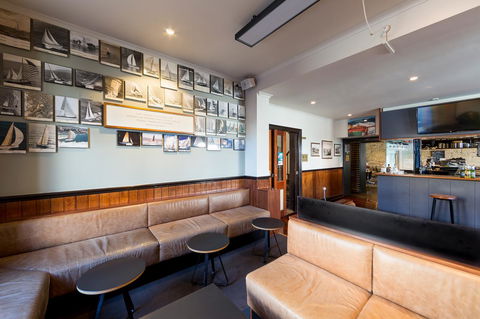 Customs House Hotel - Accommodation Mermaid Beach 1