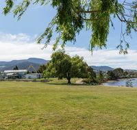 Riverfront Motel  Villas - Accommodation Mermaid Beach