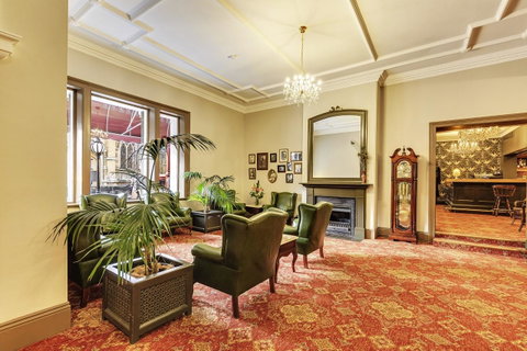 Hadley\'s Orient Hotel - Accommodation Mermaid Beach 12