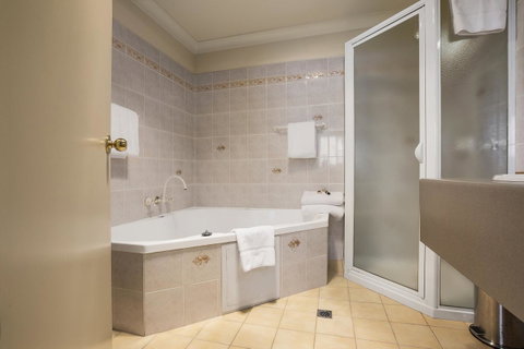 Hadley\'s Orient Hotel - Accommodation Mermaid Beach 19