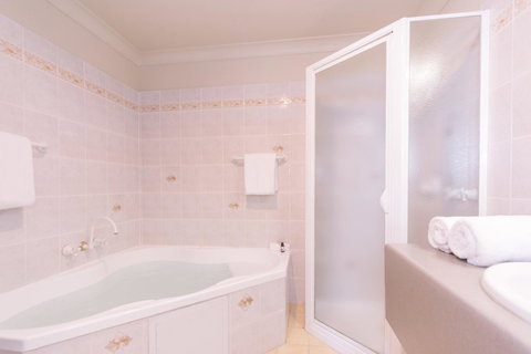Hadley\'s Orient Hotel - Accommodation Mermaid Beach 40