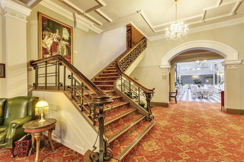 Hadley\'s Orient Hotel - Accommodation Mermaid Beach 11