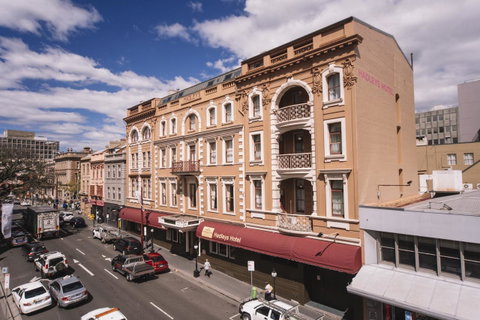 Hadley\'s Orient Hotel - Accommodation Mermaid Beach 0