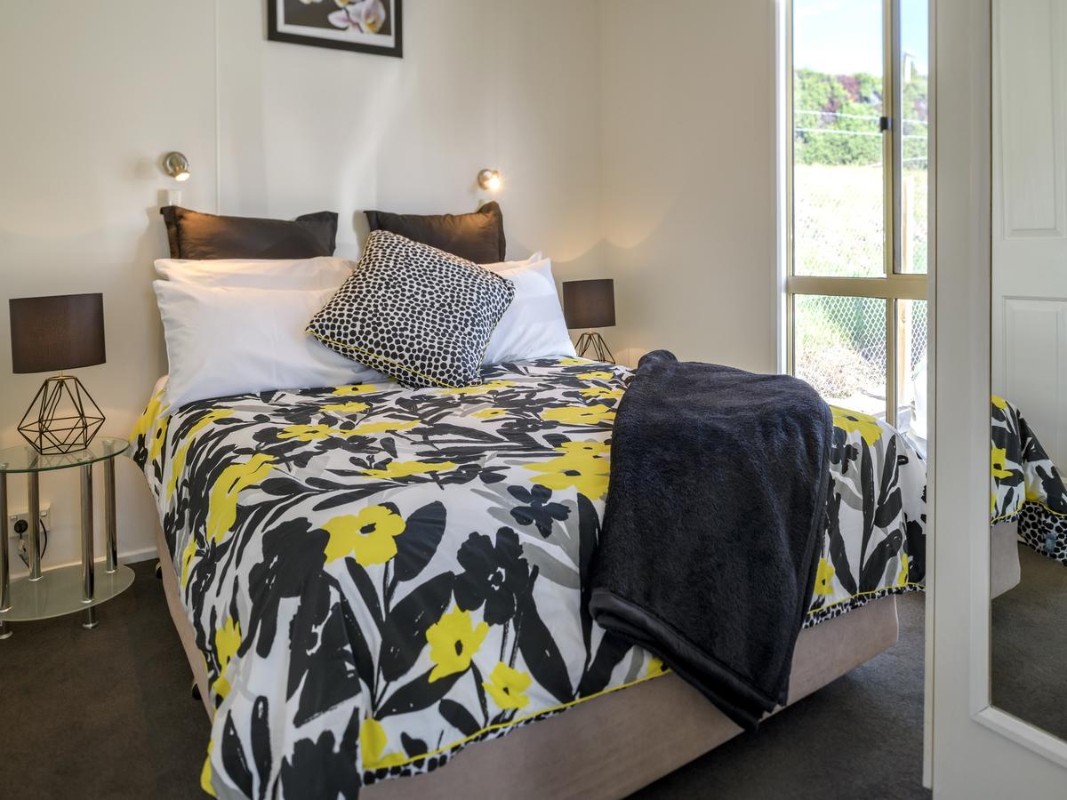 Mornington TAS Accommodation Mermaid Beach