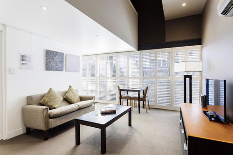 The Henry Jones Art Hotel - Accommodation Mermaid Beach 40