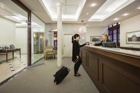 Launceston Central Apartment Hotel Official - Accommodation Mermaid Beach 21