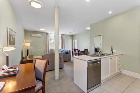 Launceston Central Apartment Hotel Official - Accommodation Mermaid Beach 15