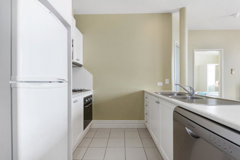 Launceston Central Apartment Hotel Official - Accommodation Mermaid Beach 8