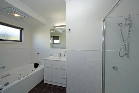 Driftwood - Accommodation Mermaid Beach 20