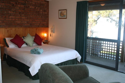 Driftwood - Accommodation Mermaid Beach 4