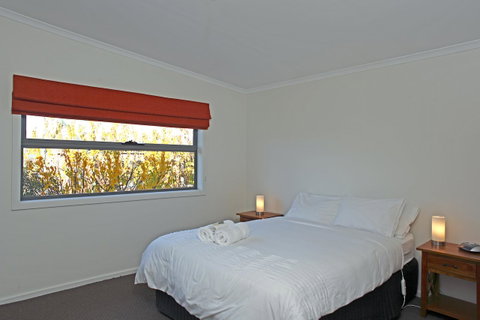Driftwood - Accommodation Mermaid Beach 18
