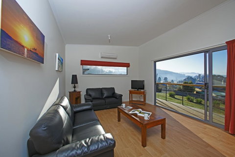 Driftwood - Accommodation Mermaid Beach 17