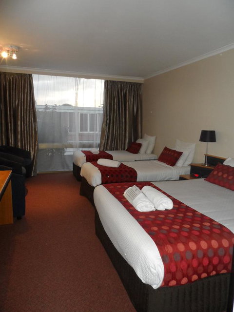 Commodore Regent - Accommodation Mermaid Beach 25