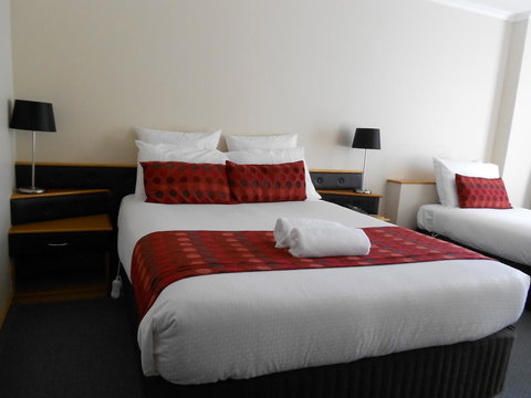 Commodore Regent - Accommodation Mermaid Beach 7