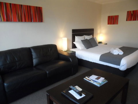 Commodore Regent - Accommodation Mermaid Beach 6