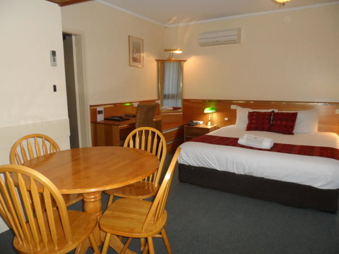 Commodore Regent - Accommodation Mermaid Beach 29