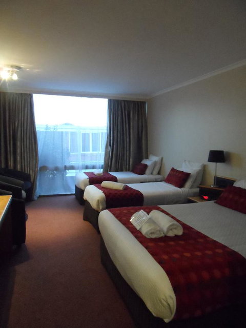 Commodore Regent - Accommodation Mermaid Beach 17