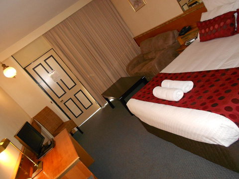 Commodore Regent - Accommodation Mermaid Beach 3