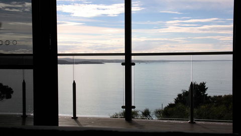 SEA EAGLE COTTAGE Amazing Views Of Bay Of Fires - Accommodation Mermaid Beach 25
