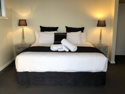 SEA EAGLE COTTAGE Amazing Views Of Bay Of Fires - Accommodation Mermaid Beach 4