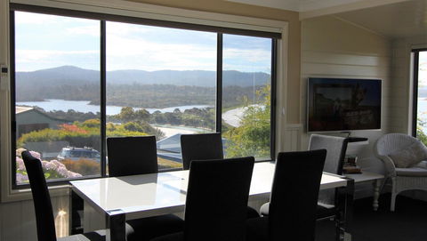 SEA EAGLE COTTAGE Amazing Views Of Bay Of Fires - Accommodation Mermaid Beach 24