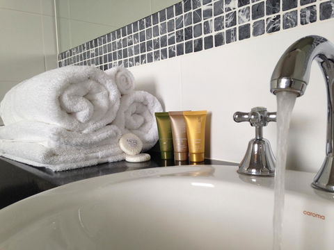 Auldington Hotel - Accommodation Mermaid Beach 14