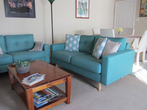 Elm Trees Accommodation @ Ross - Accommodation Mermaid Beach 12