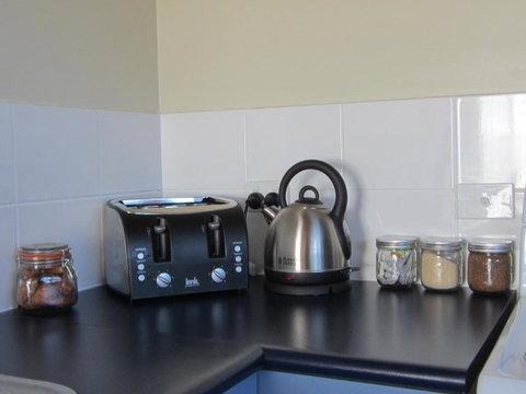 Elm Trees Accommodation @ Ross - Accommodation Mermaid Beach 20