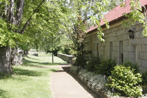 Elm Trees Accommodation @ Ross - Accommodation Mermaid Beach 30