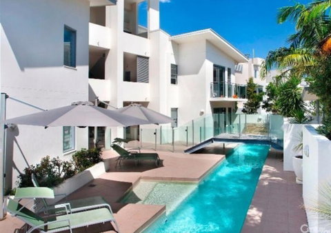 NEW Sunshine Beach Family Escape 3 Bedroom With Free Wifi And Parking - Accommodation Mermaid Beach 1