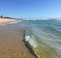 NEW UPMARKET COMFORTABLE 2 Bed 2 Bath OCEAN VIEWS 250m to BUDDINA BEACH - Accommodation Mermaid Beach