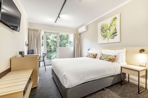 Nightcap At Findon Hotel - Accommodation Mermaid Beach 0