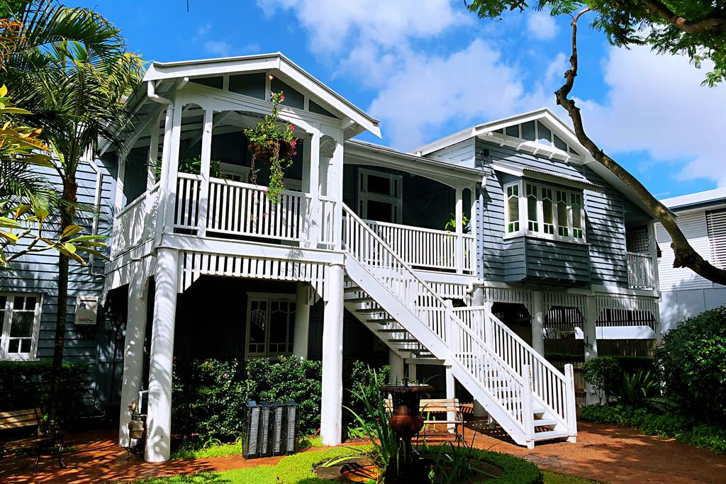 Hawthorne QLD Accommodation Mermaid Beach